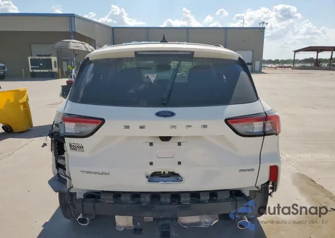 2022 Ford Escape Titanium z USA, uszkodzony, nr VIN 1FMCU9J91NUB93886